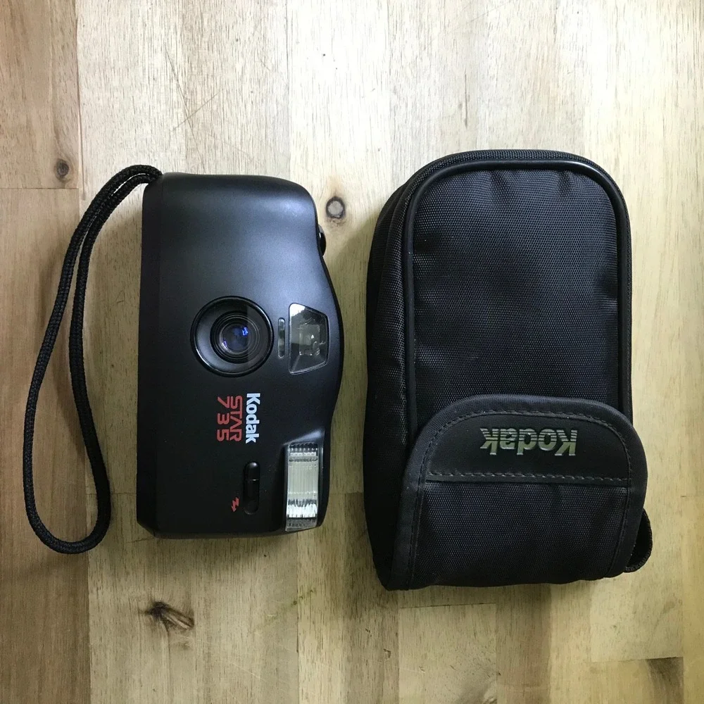 Kodak Star 735 DX Programmed Autowind 35mm Film Camera Black with Case Vintage